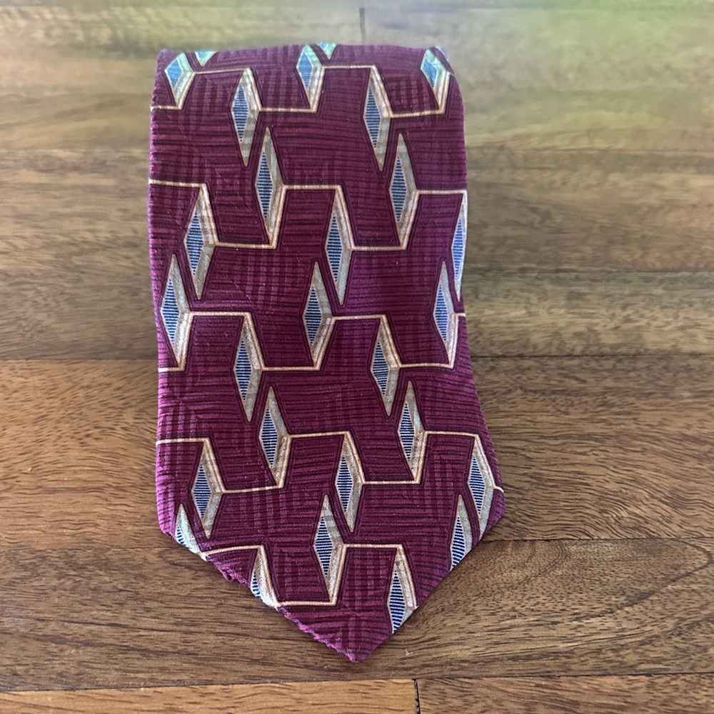 Bill Blass Geometric Patterned Tie in Burgundy and Blue